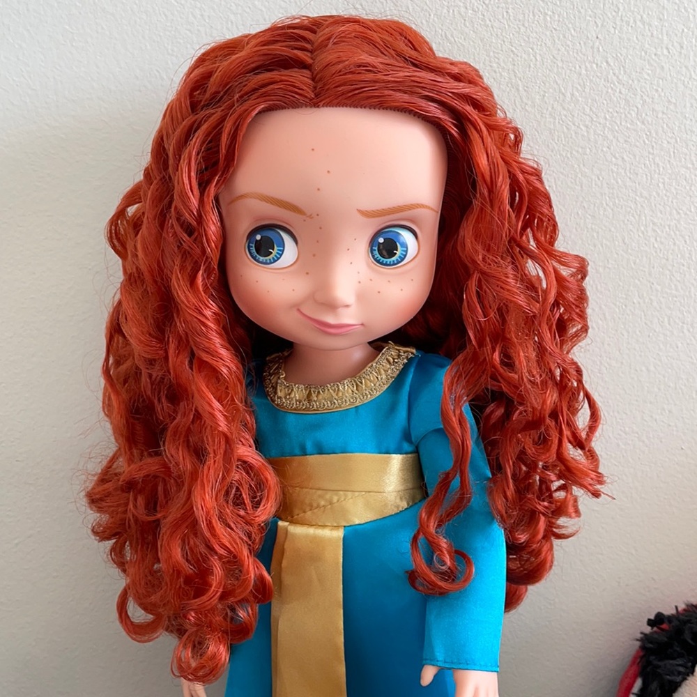 Brave doll . Merida. Like new. Disney store